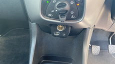 Toyota Aygo 1.0 VVT-i X-Play 5dr Petrol Hatchback